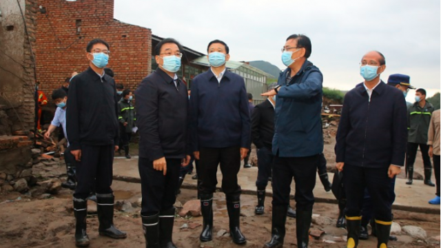 王祥喜率国家防总工作组在青海大通县山洪灾害现场  指导抢险救援工作